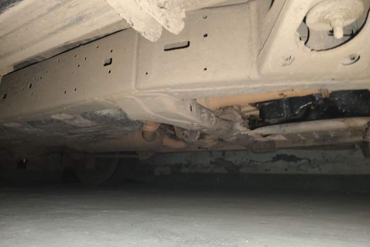 Used Toyota Land Cruiser 2012 4.6L Automatic VX-R Chassis Front Right