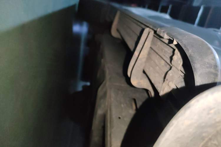 Used Toyota Land Cruiser 2012 4.0L Automatic VX Chassis Front Right