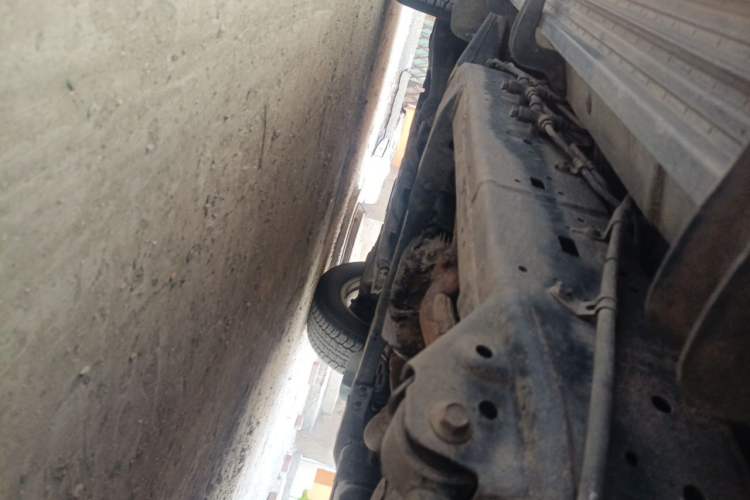 Used Toyota Land Cruiser 2012 4.0L Automatic VX Chassis Rear Left