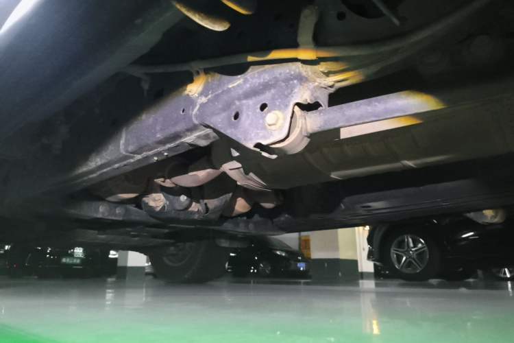 Used Toyota Land Cruiser 2012 4.6L Automatic VX-R Chassis Rear Left