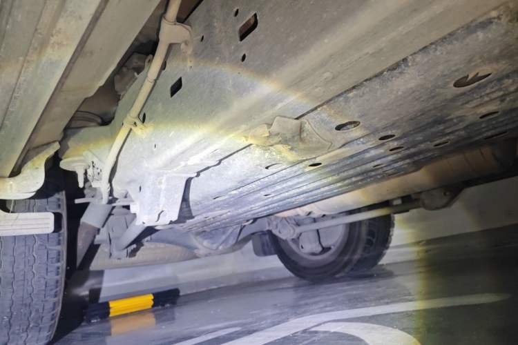 Used Toyota Land Cruiser 2012 4.6L Automatic VX-R Chassis Rear Right