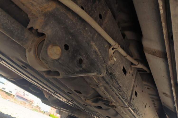 Used Toyota Land Cruiser 2012 4.6L Automatic VX-R Chassis Rear Right