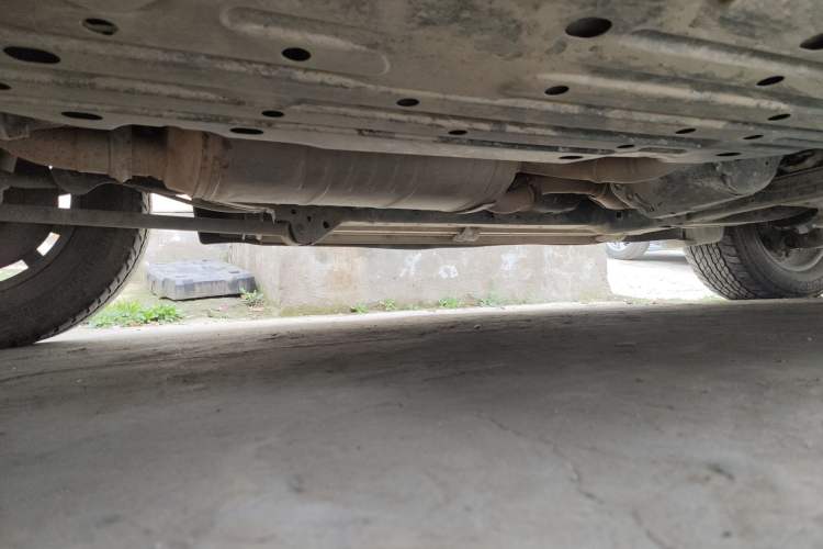 Used Toyota Land Cruiser 2012 4.6L Automatic VX-R Chassis Rear Right
