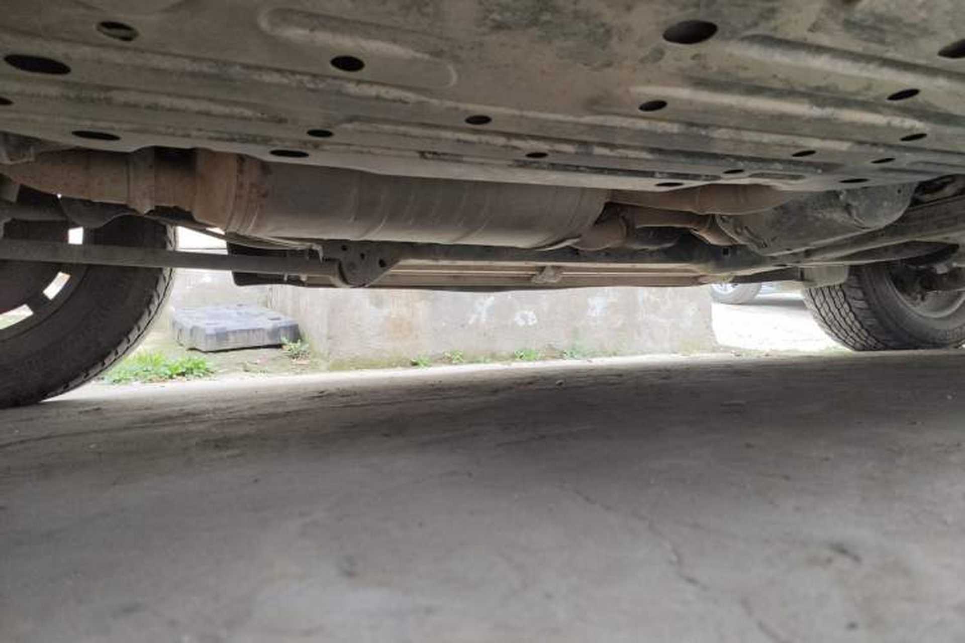 Used Toyota Land Cruiser 2012 4.6L Automatic VX-R Chassis Rear Right