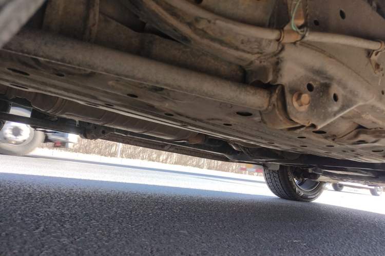 Used Toyota Land Cruiser 2012 4.6L Automatic VX-R Chassis Rear Right