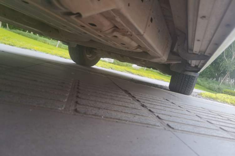 Used Toyota Land Cruiser 2012 4.0L Automatic VX Chassis Rear Right