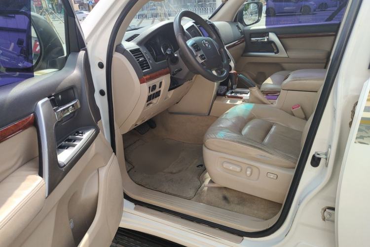Used Toyota Land Cruiser 2012 4.0L Automatic VX Driver Seat