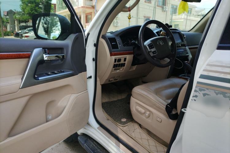 Used Toyota Land Cruiser 2012 4.0L Automatic VX Driver Seat