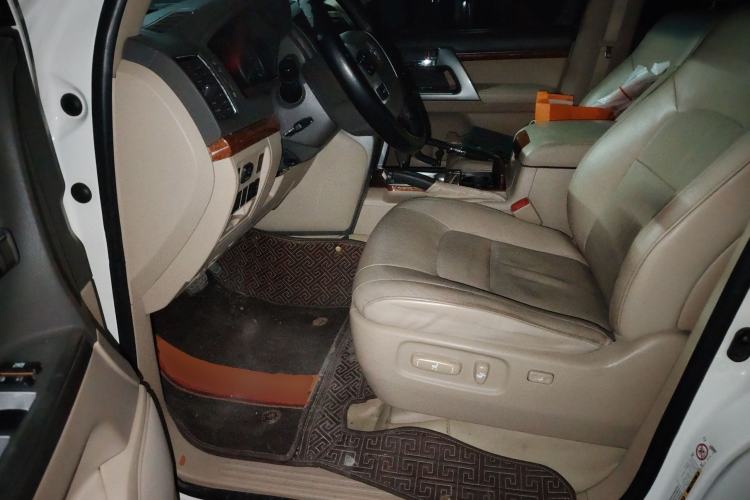 Used Toyota Land Cruiser 2012 4.0L Automatic VX Driver Seat