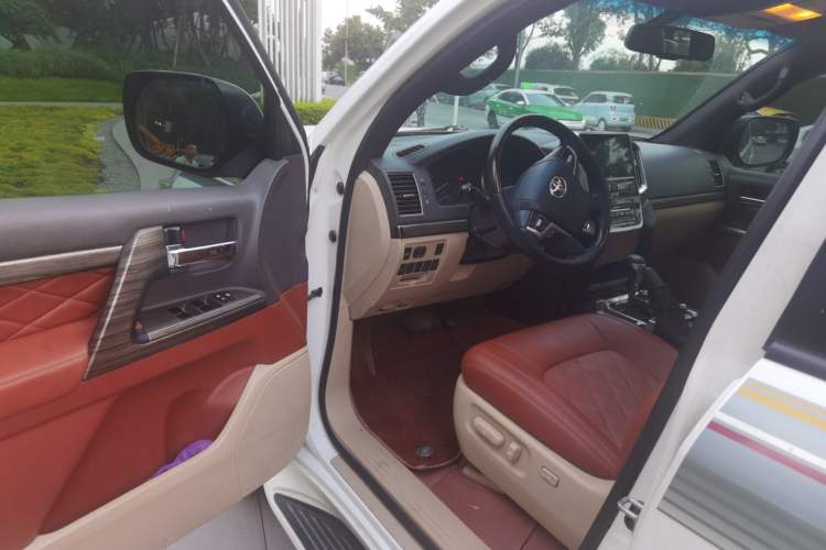 Used Toyota Land Cruiser 2012 4.0L Automatic VX Driver Seat