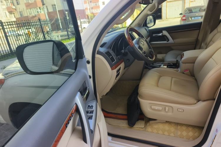 Used Toyota Land Cruiser 2012 4.6L Automatic VX-R Driver Seat