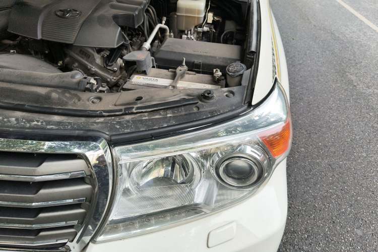 Used Toyota Land Cruiser 2012 4.0L Automatic VX Engine Bay Left