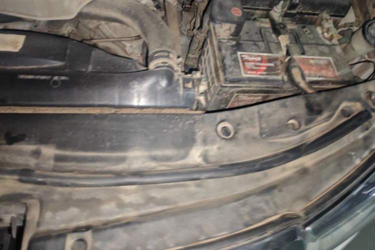 Used Toyota Land Cruiser 2012 4.6L Automatic VX-R Engine Bay Left