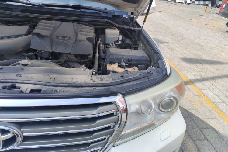 Used Toyota Land Cruiser 2012 4.0L Automatic VX Engine Bay Left