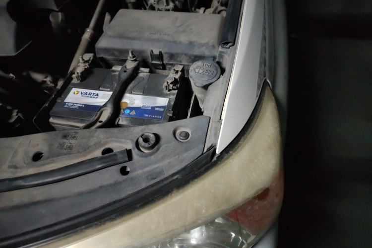 Used Toyota Land Cruiser 2012 4.0L Automatic VX Engine Bay Left