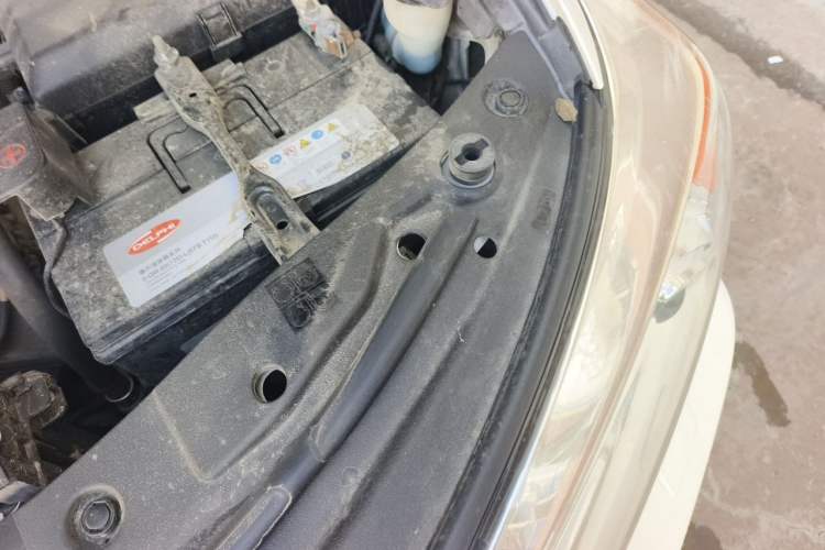 Used Toyota Land Cruiser 2012 4.6L Automatic VX-R Engine Bay Left