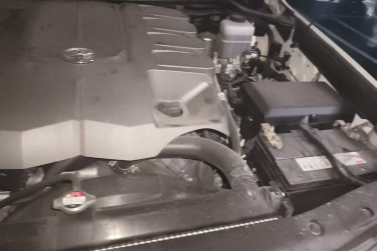 Used Toyota Land Cruiser 2012 4.6L Automatic VX-R Engine Bay Left