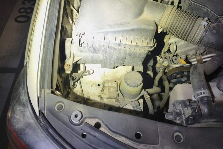 Used Toyota Land Cruiser 2012 4.0L Automatic VX Engine Bay Right