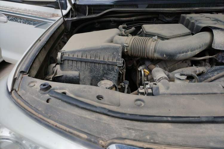Used Toyota Land Cruiser 2012 4.0L Automatic VX Engine Bay Right