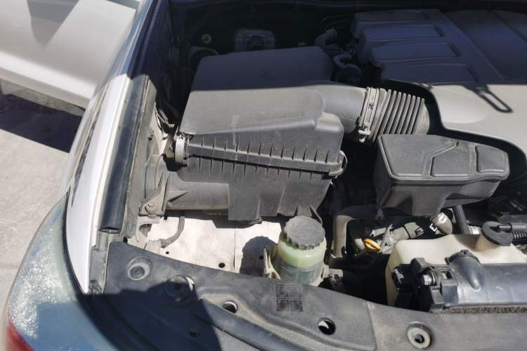 Used Toyota Land Cruiser 2012 4.6L Automatic VX Engine Bay Right