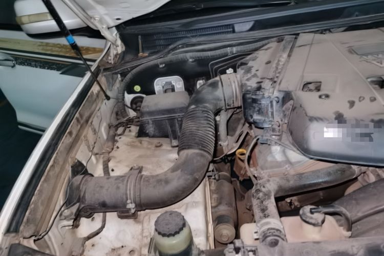 Used Toyota Land Cruiser  Engine Bay Right
