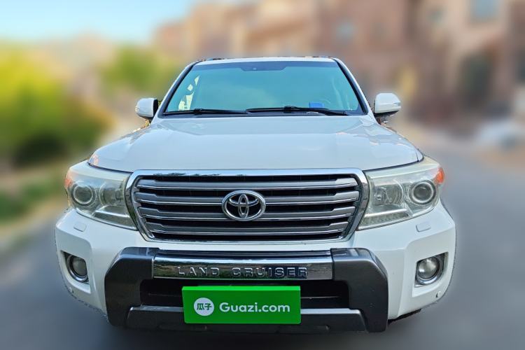 Used Toyota Land Cruiser 2012 4.6L Automatic VX-R Front