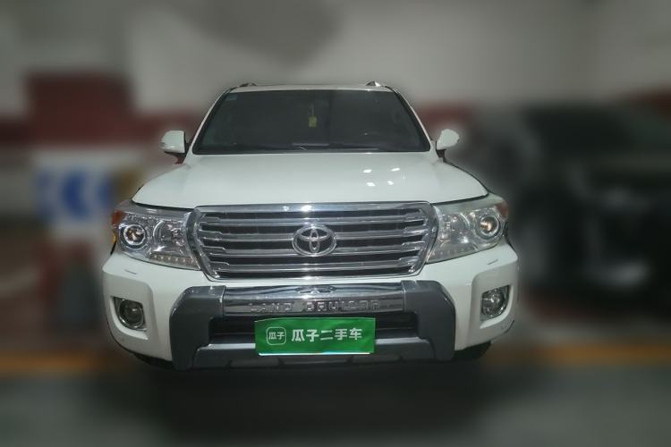 Used Toyota Land Cruiser 2012 4.6L Automatic VX-R Front