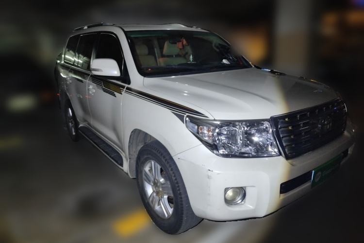 Used Toyota Land Cruiser 2012 4.0L Automatic GX-R Front Right 45 Deg