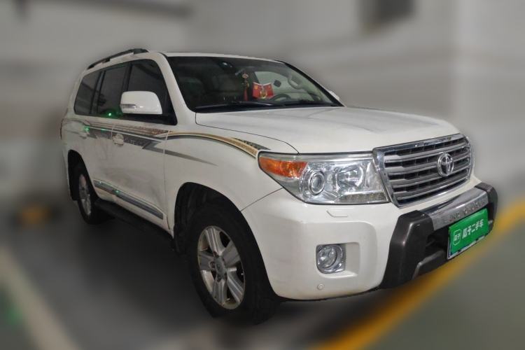 Used Toyota Land Cruiser 2012 4.6L Automatic VX-R Front Right 45 Deg