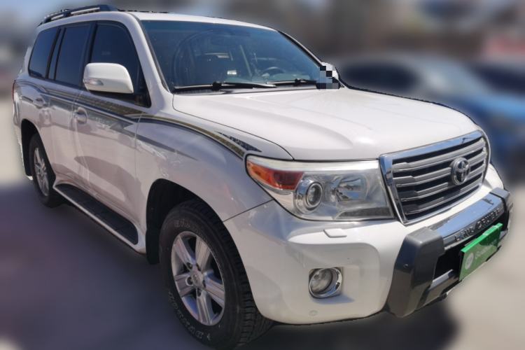 Used Toyota Land Cruiser 2012 4.6L Automatic VX Front Right 45 Deg
