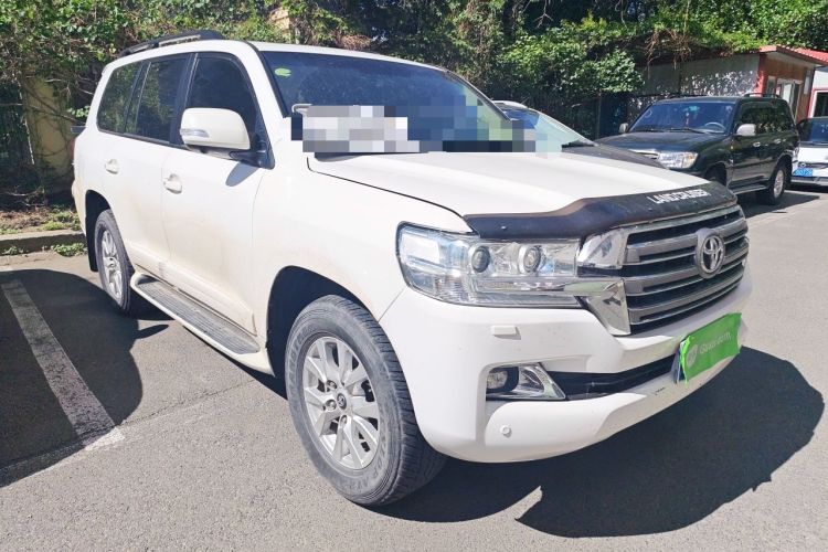 Used Toyota Land Cruiser 2012 4.6L Automatic VX Front Right 45 Deg