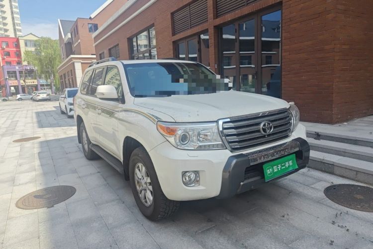 Used Toyota Land Cruiser 2012 4.0L Automatic VX Front Right 45 Deg