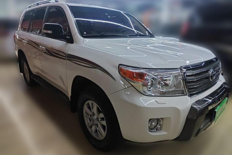 Used Toyota Land Cruiser 2012 4.0L Automatic VX Front Right 45 Deg