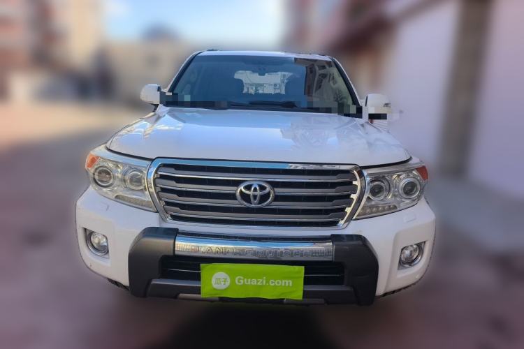Used Toyota Land Cruiser 2012 4.6L Automatic VX-R Front