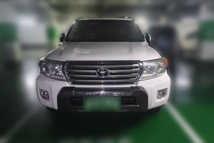 Used Toyota Land Cruiser 2012 4.6L Automatic VX-R Front
