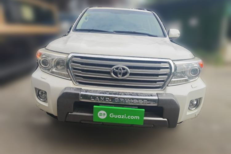 Used Toyota Land Cruiser 2012 4.6L Automatic VX-R Front