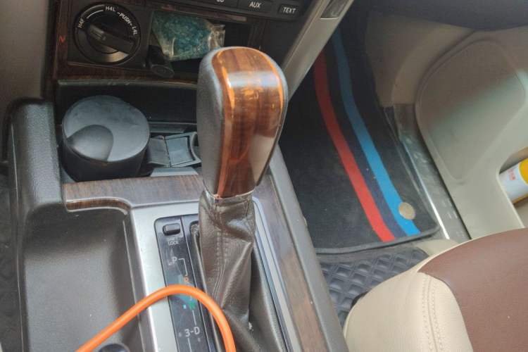 Used Toyota Land Cruiser  Gear Lever