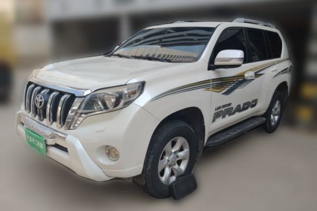 Toyota Land Cruiser Land Cruiser Prado, 2.7-liter engine, seven seats, no sunroof usado