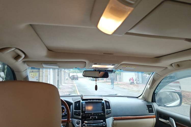 Used Toyota Land Cruiser 2012 4.6L Automatic VX-R Headliner