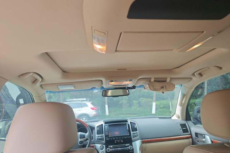 Used Toyota Land Cruiser 2012 4.6L Automatic VX-R Headliner