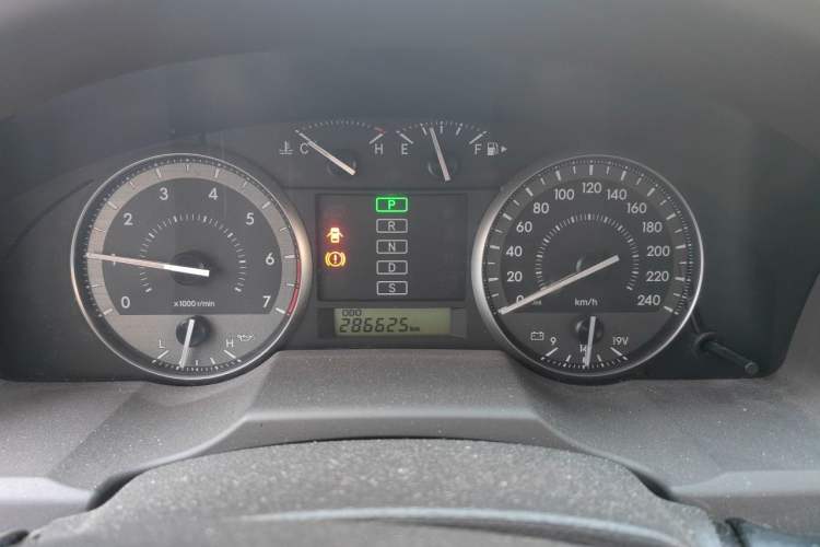 Used Toyota Land Cruiser 2012 4.0L Automatic VX Instrument Cluster