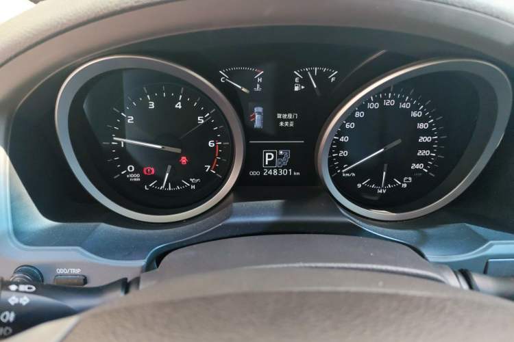 Used Toyota Land Cruiser 2012 4.6L Automatic VX Instrument Cluster