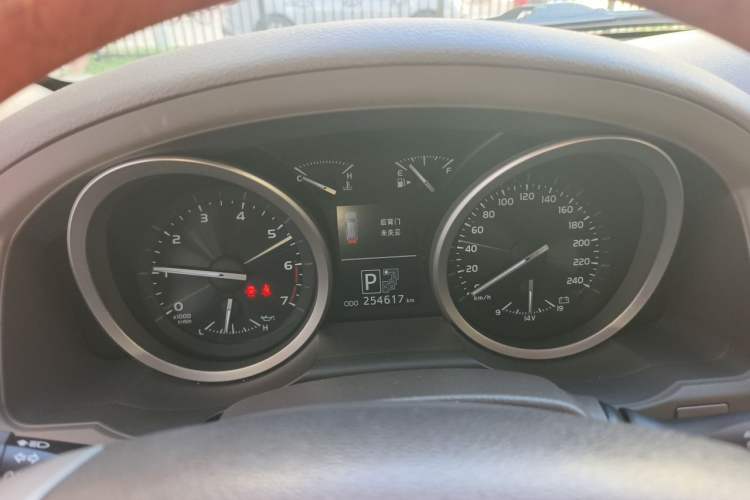 Used Toyota Land Cruiser 2012 4.6L Automatic VX-R Instrument Cluster