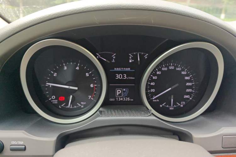 Used Toyota Land Cruiser 2012 4.6L Automatic VX-R Instrument Cluster