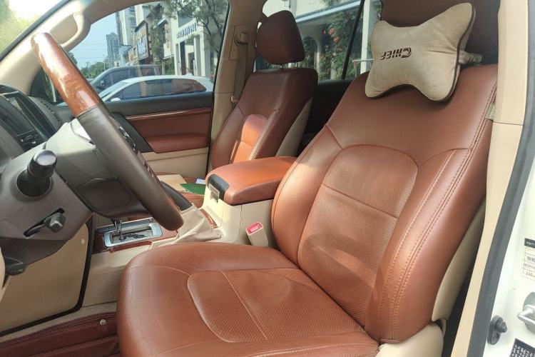 Used Toyota Land Cruiser 2012 4.0L Automatic VX Left Front Seat