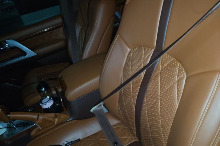 Used Toyota Land Cruiser 2012 4.6L Automatic VX-R Left Front Seat
