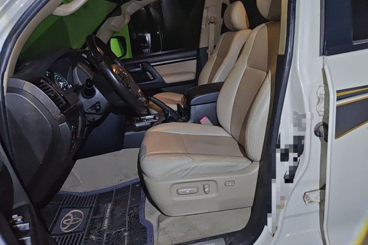 Used Toyota Land Cruiser  Left Front Seat