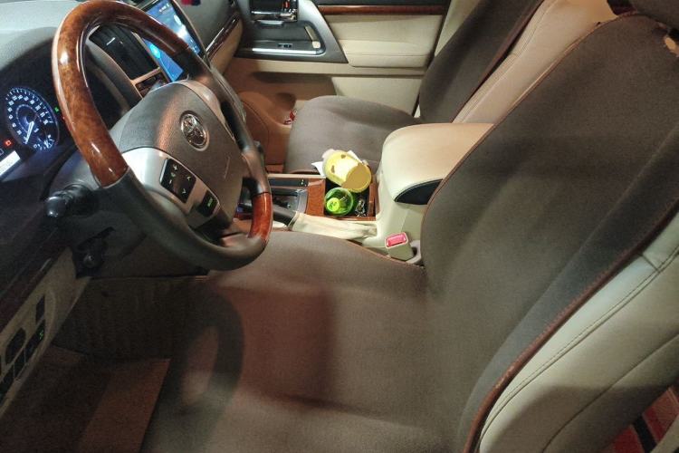 Used Toyota Land Cruiser 2012 4.0L Automatic VX Left Front Seat