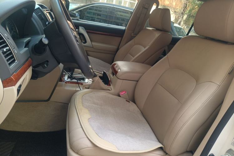 Used Toyota Land Cruiser 2012 4.0L Automatic VX Left Front Seat