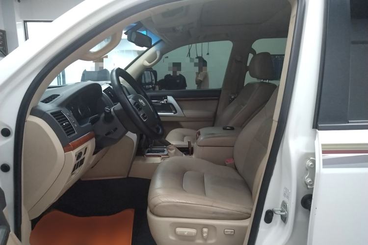 Used Toyota Land Cruiser 2012 4.0L Automatic VX Left Front Seat